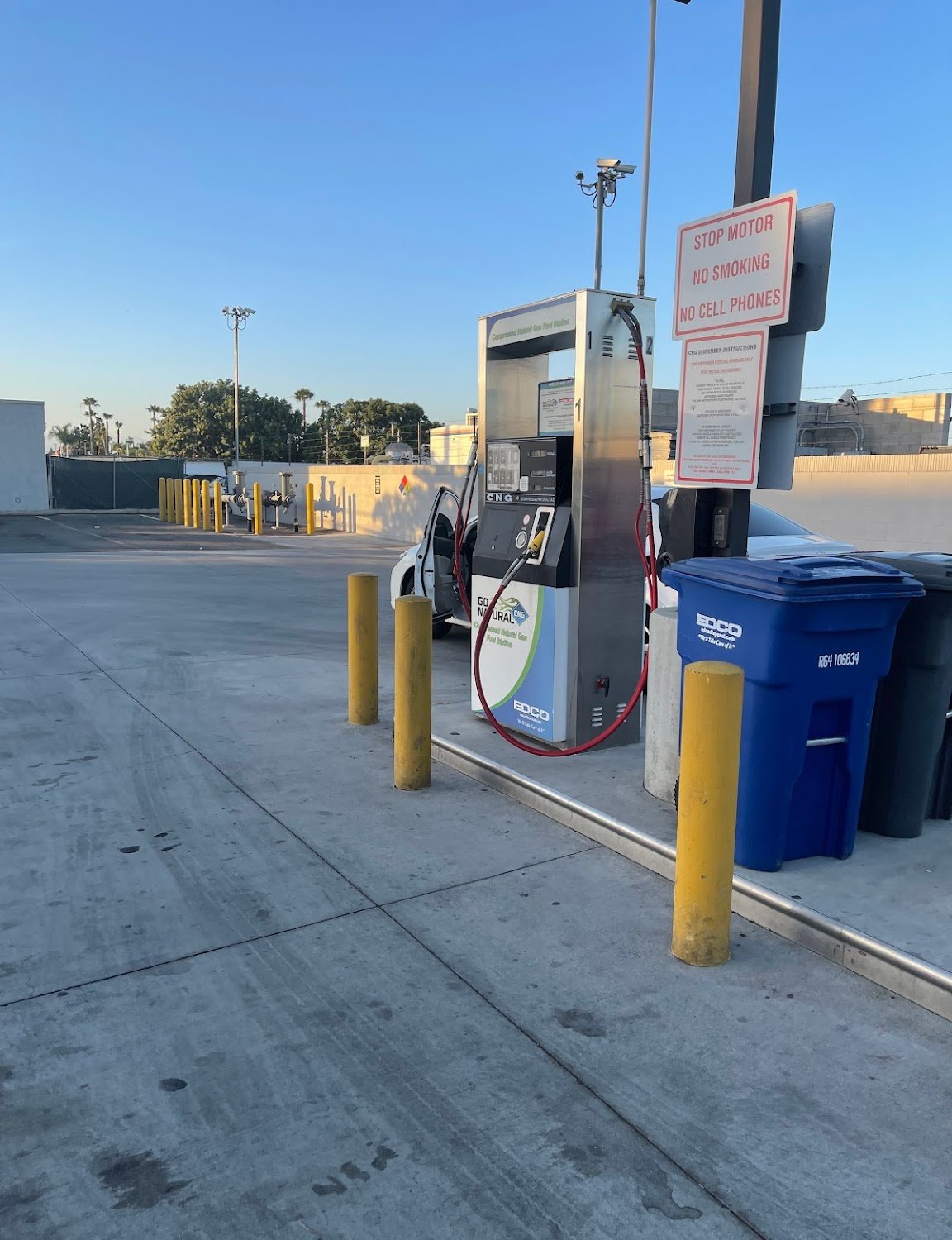 EDCO Public CNG Station Buena Park, CA 90621, 6762 Stanton Ave